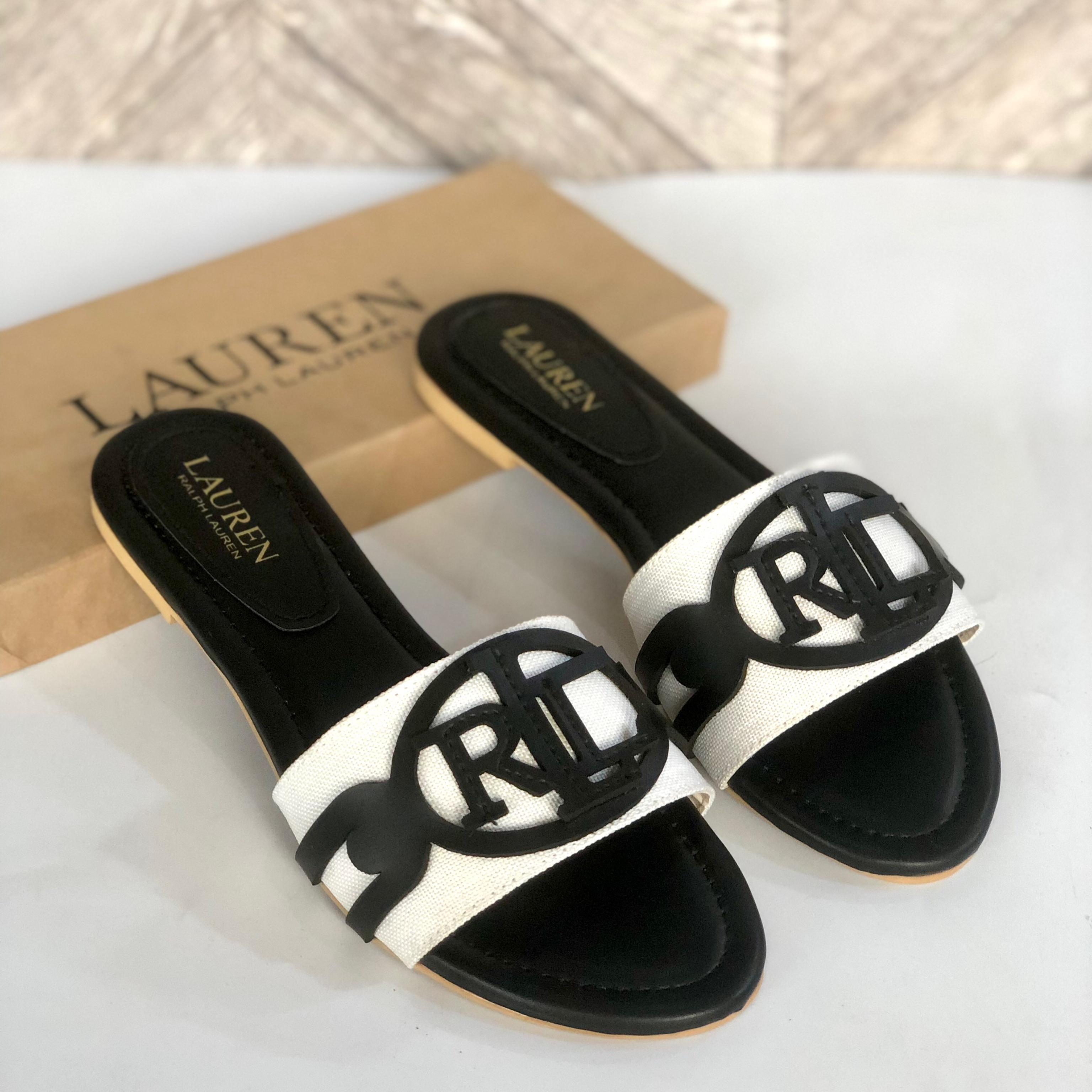 Majestique Flats B-SG-008