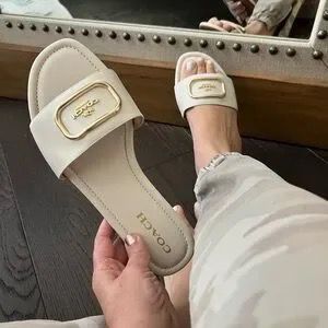 Celestia Flats B-SG-018