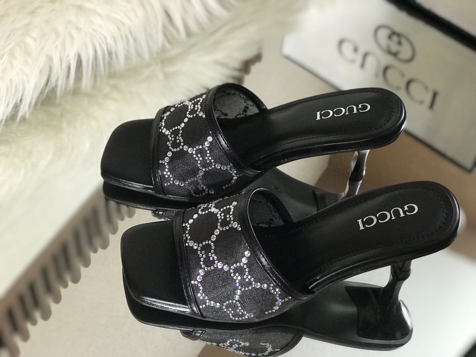 Sovereign Heels B-H-015