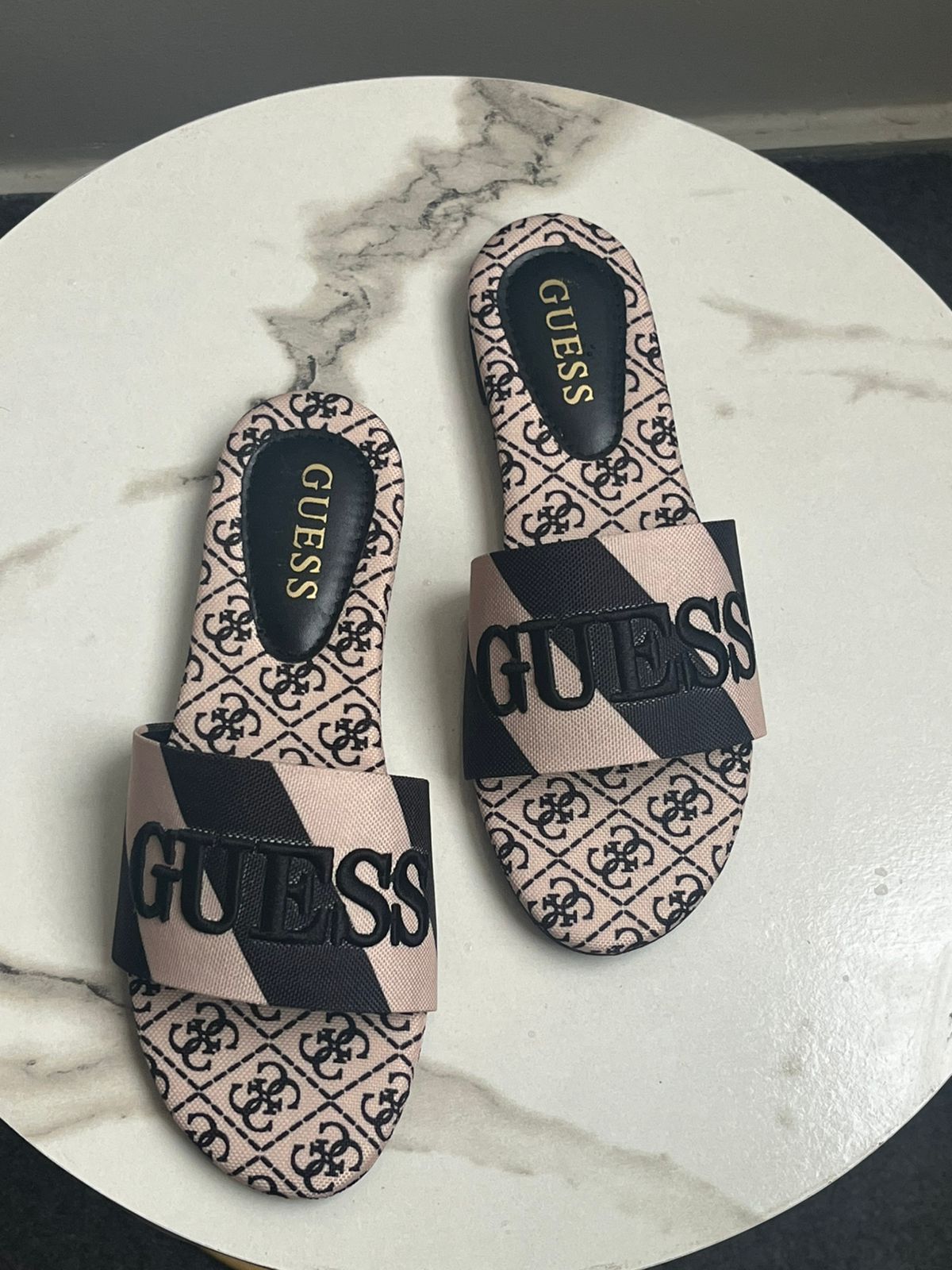 Zareen Slides BLACK B-SG-013