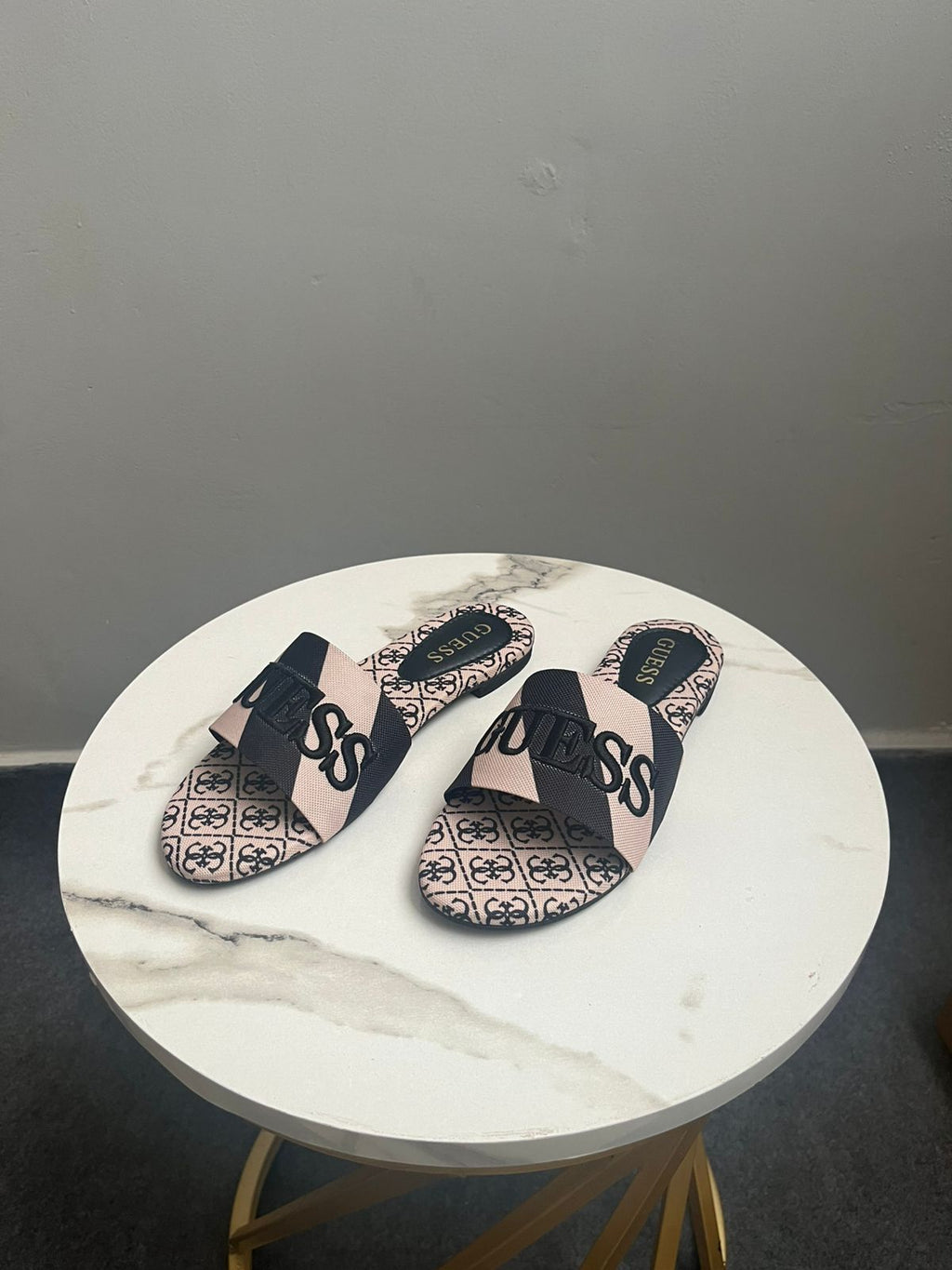 Zareen Slides BLACK B-SG-013