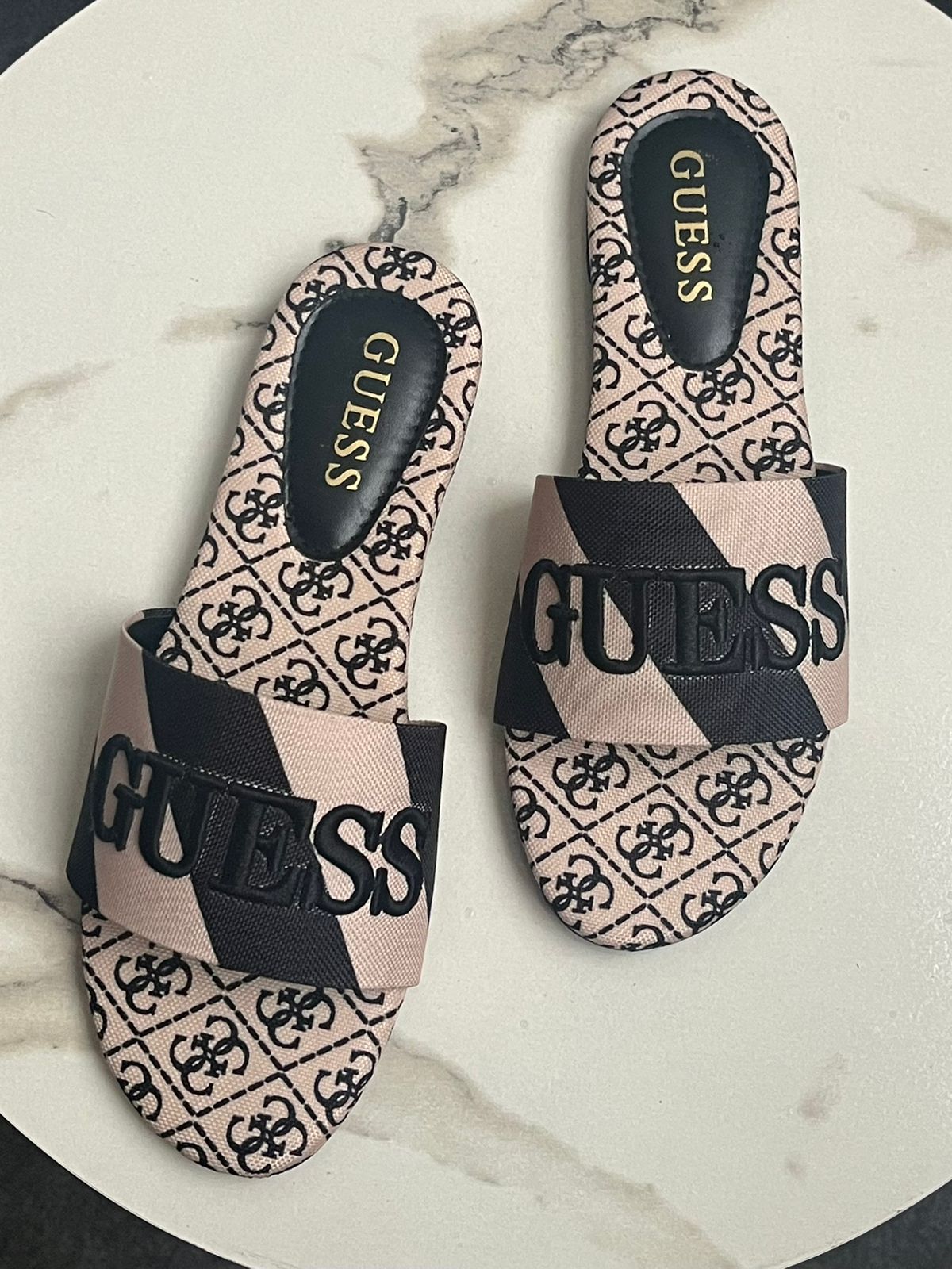 Zareen Slides BLACK B-SG-013