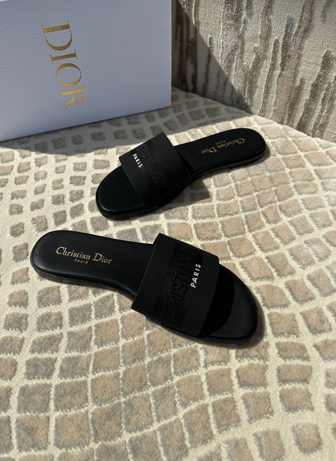 Couture Flats B-SG-002