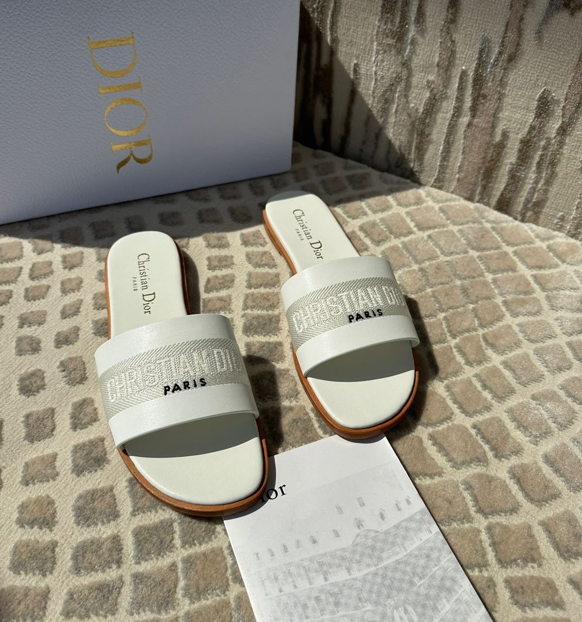 Couture Flats B-SG-002