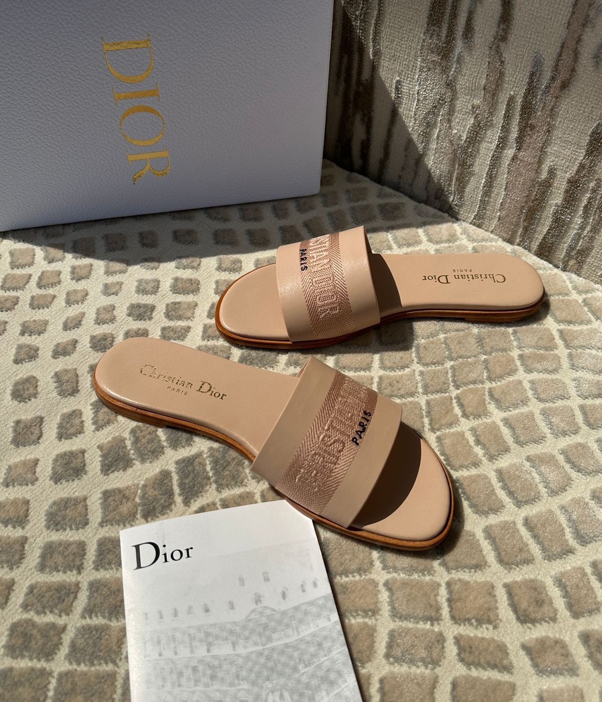 Couture Flats B-SG-002