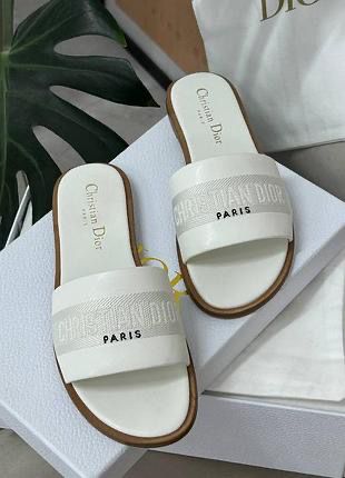 Couture Flats B-SG-002