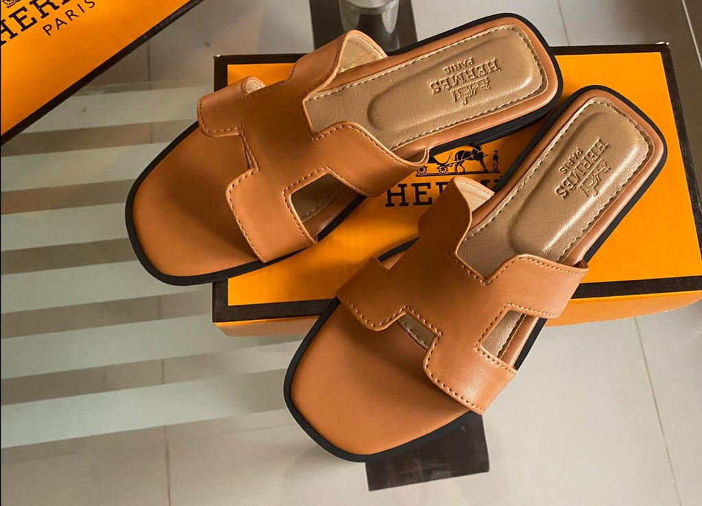 Heritage Flats BROWN B-SG-003