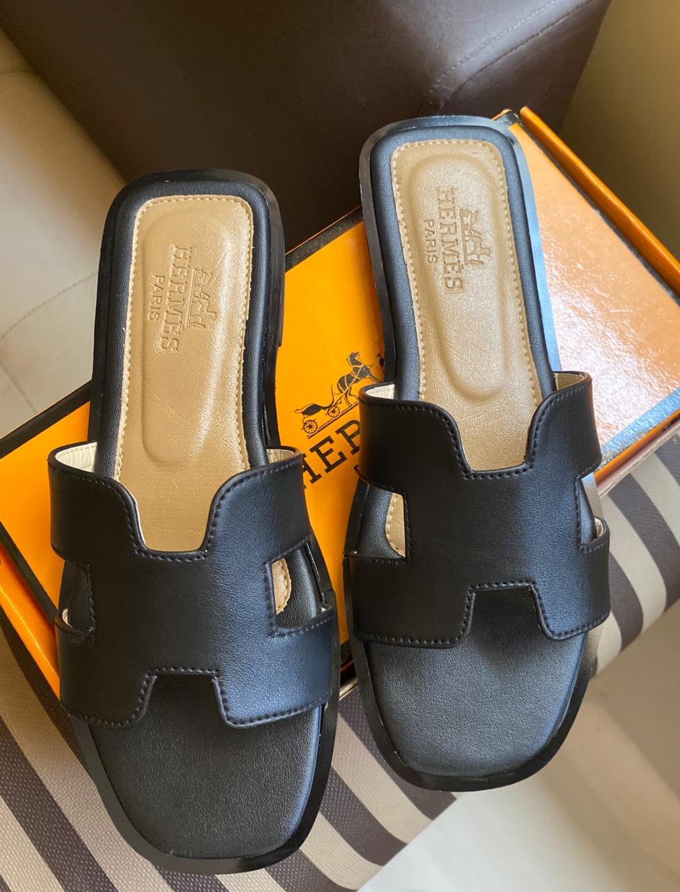 Heritage Flats BLACK B-SG-003